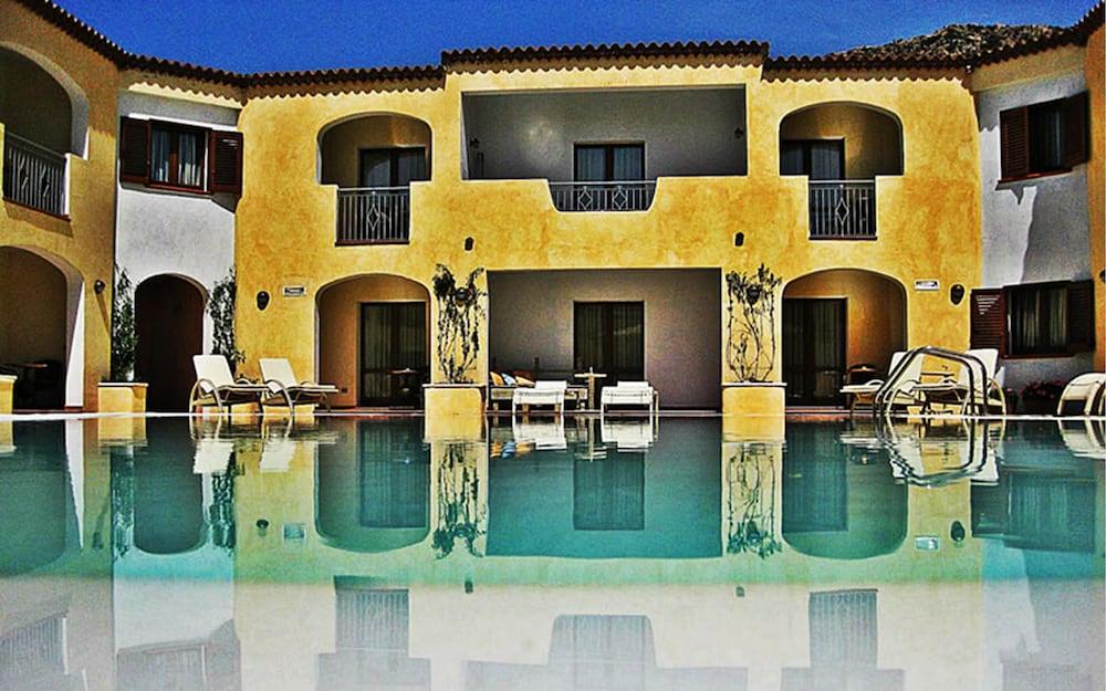 Hotel Monti Di Mola Porto Cervo Exterior foto
